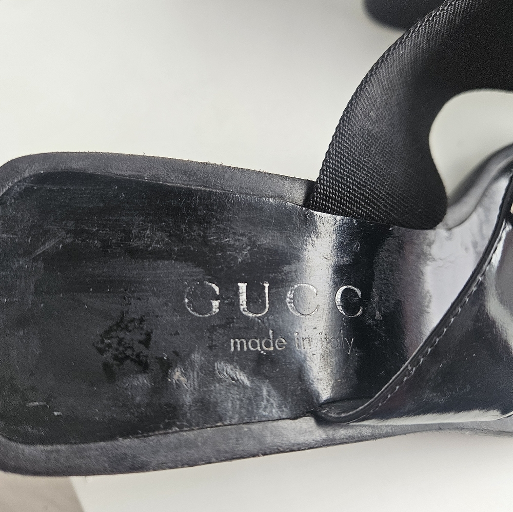 Gucci Black Patent Leather Block Heel Sandals with Elastic Strap - Picture 7 of 14